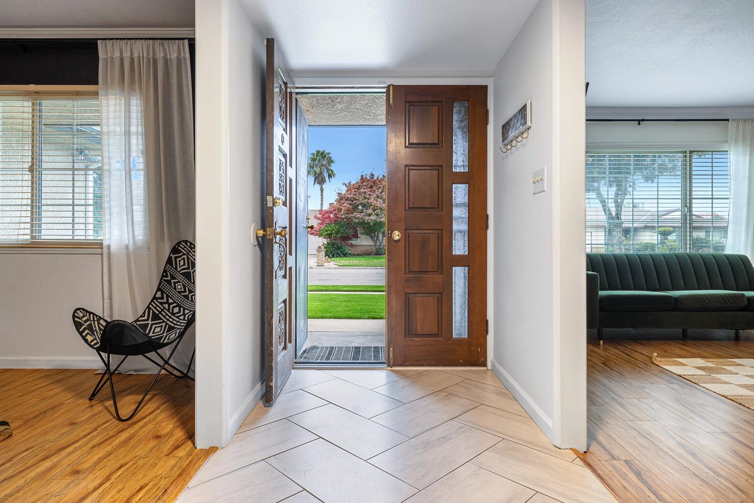 754 E Spruce Ave, Fresno, CA 93720