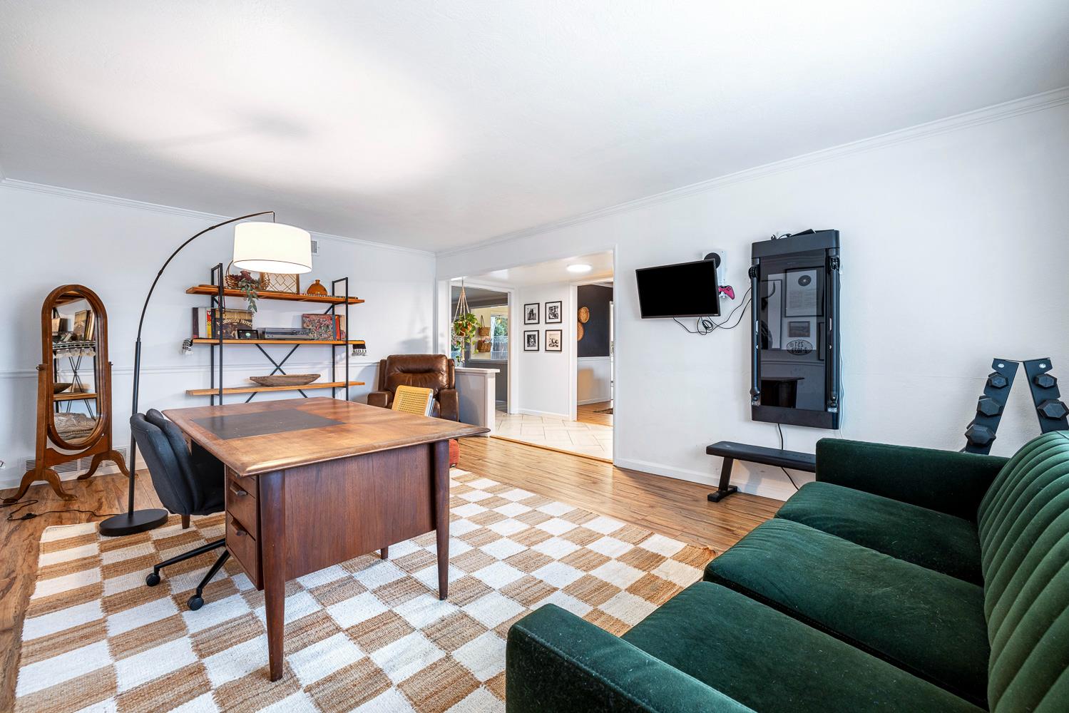 754 E Spruce Ave, Fresno, CA 93720