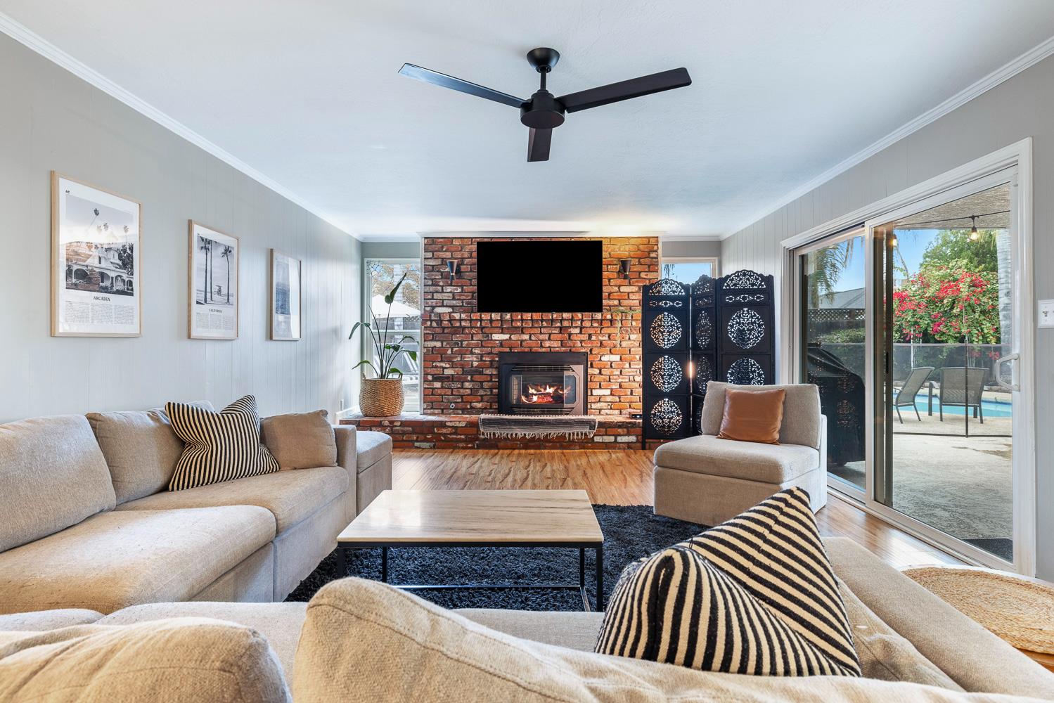 754 E Spruce Ave, Fresno, CA 93720