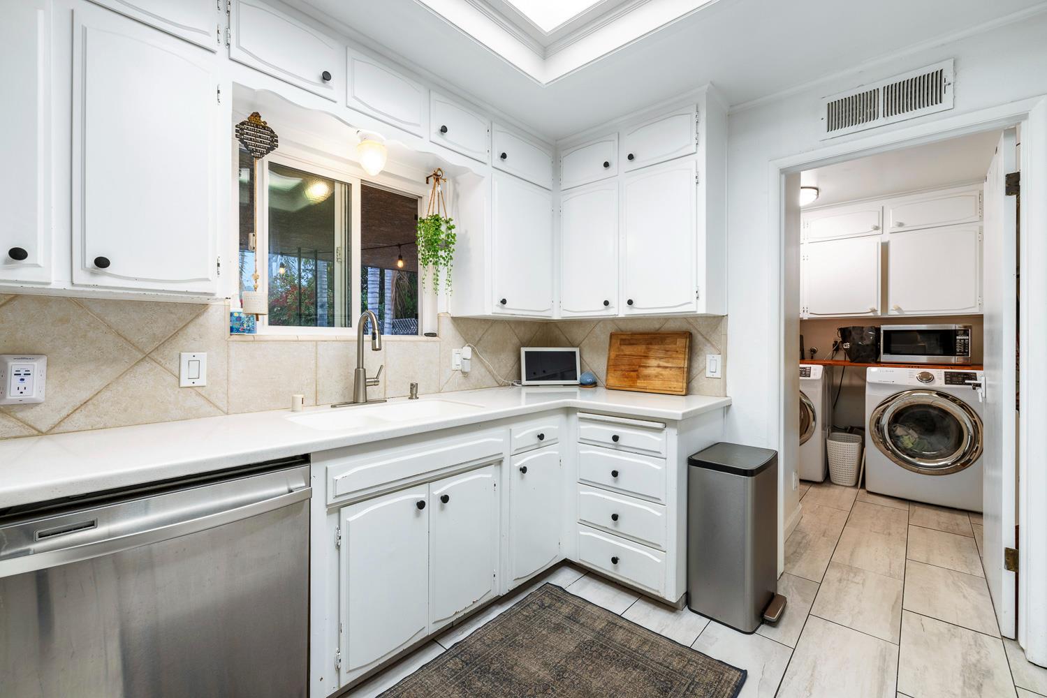 754 E Spruce Ave, Fresno, CA 93720