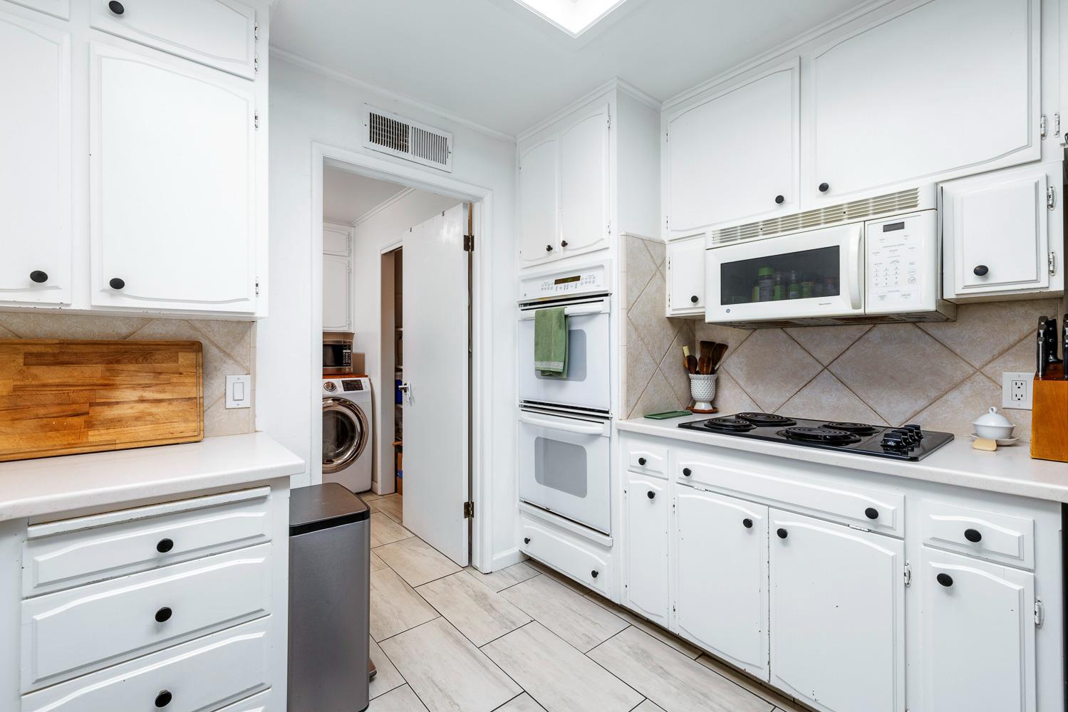 754 E Spruce Ave, Fresno, CA 93720