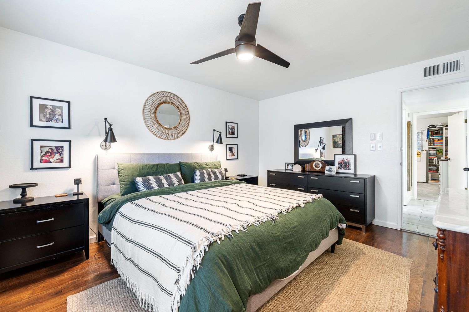 754 E Spruce Ave, Fresno, CA 93720