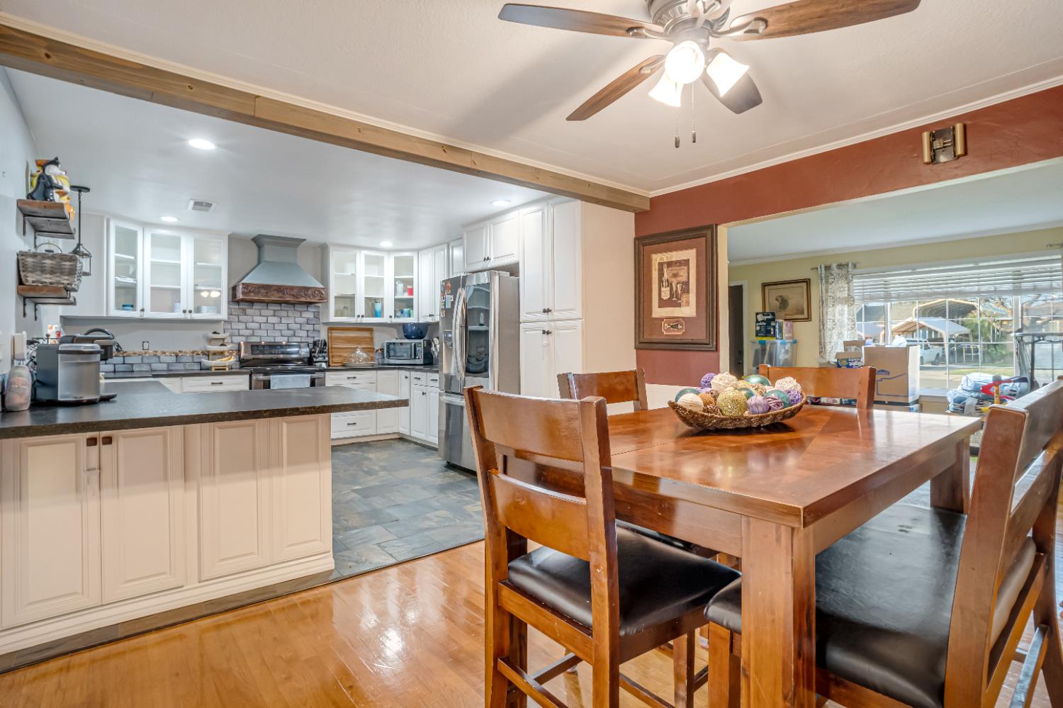 3846 Maywood Dr S, Fresno, CA 93703