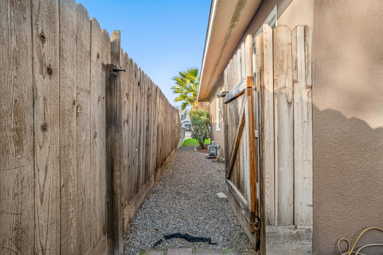 3846 Maywood Dr S, Fresno, CA 93703