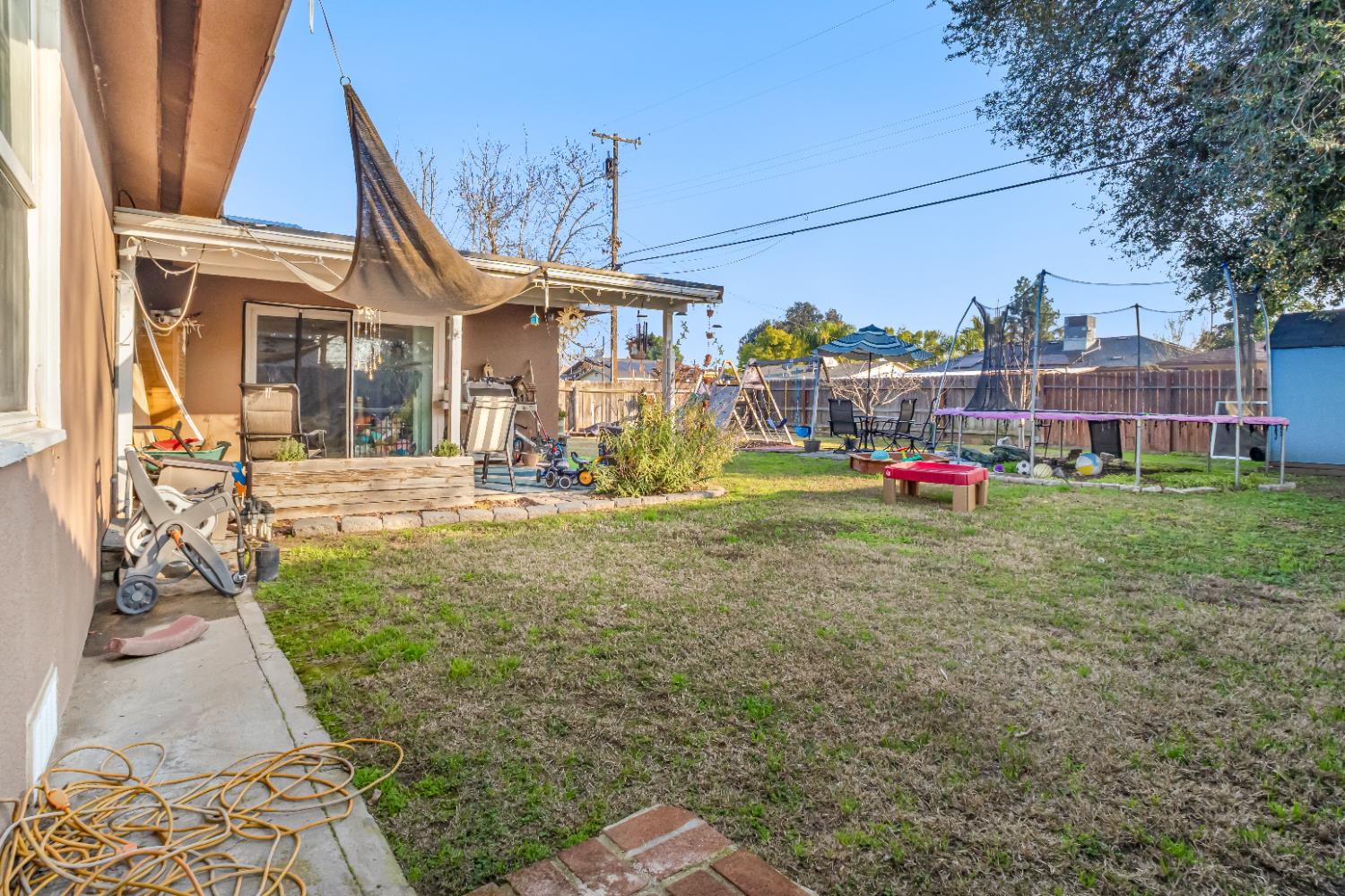 3846 Maywood Dr S, Fresno, CA 93703