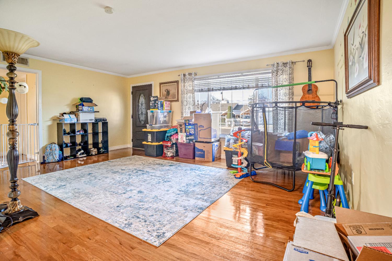 3846 Maywood Dr S, Fresno, CA 93703