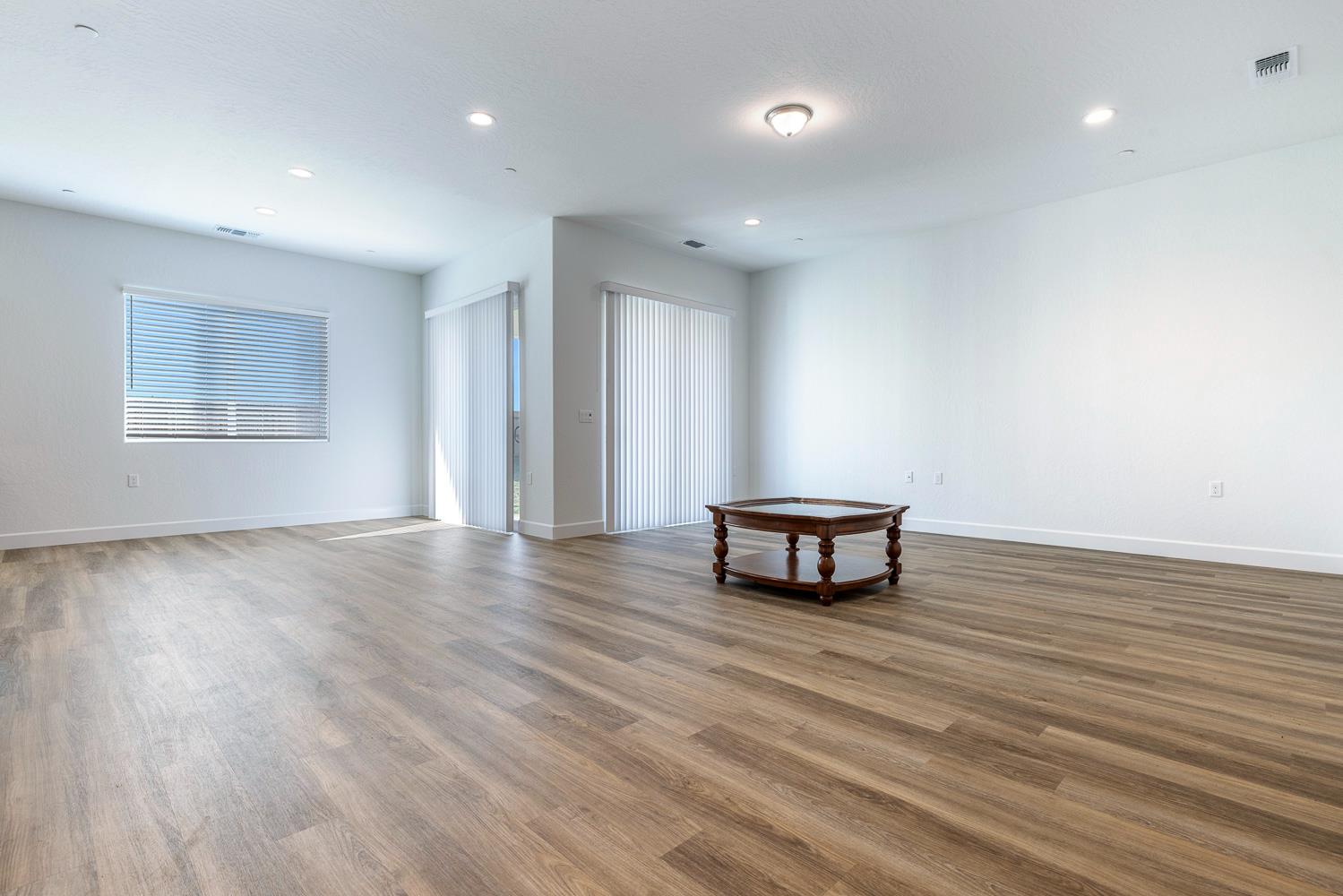 2078 N Laverne Ave, Fresno, CA 93727