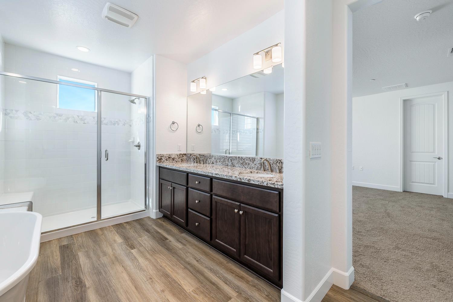 2078 N Laverne Ave, Fresno, CA 93727