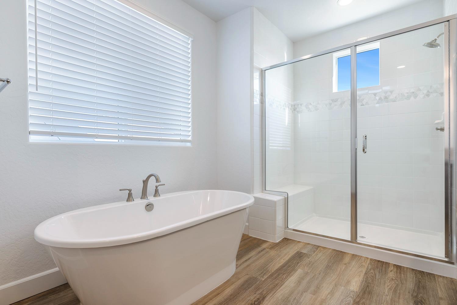 2078 N Laverne Ave, Fresno, CA 93727