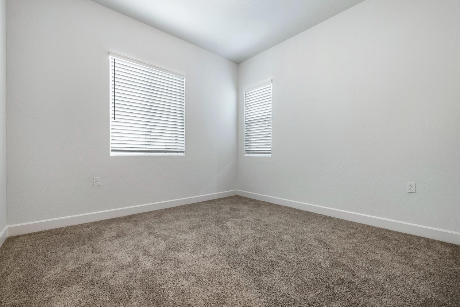 2078 N Laverne Ave, Fresno, CA 93727