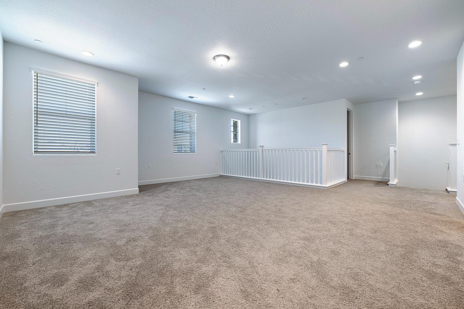 2078 N Laverne Ave, Fresno, CA 93727