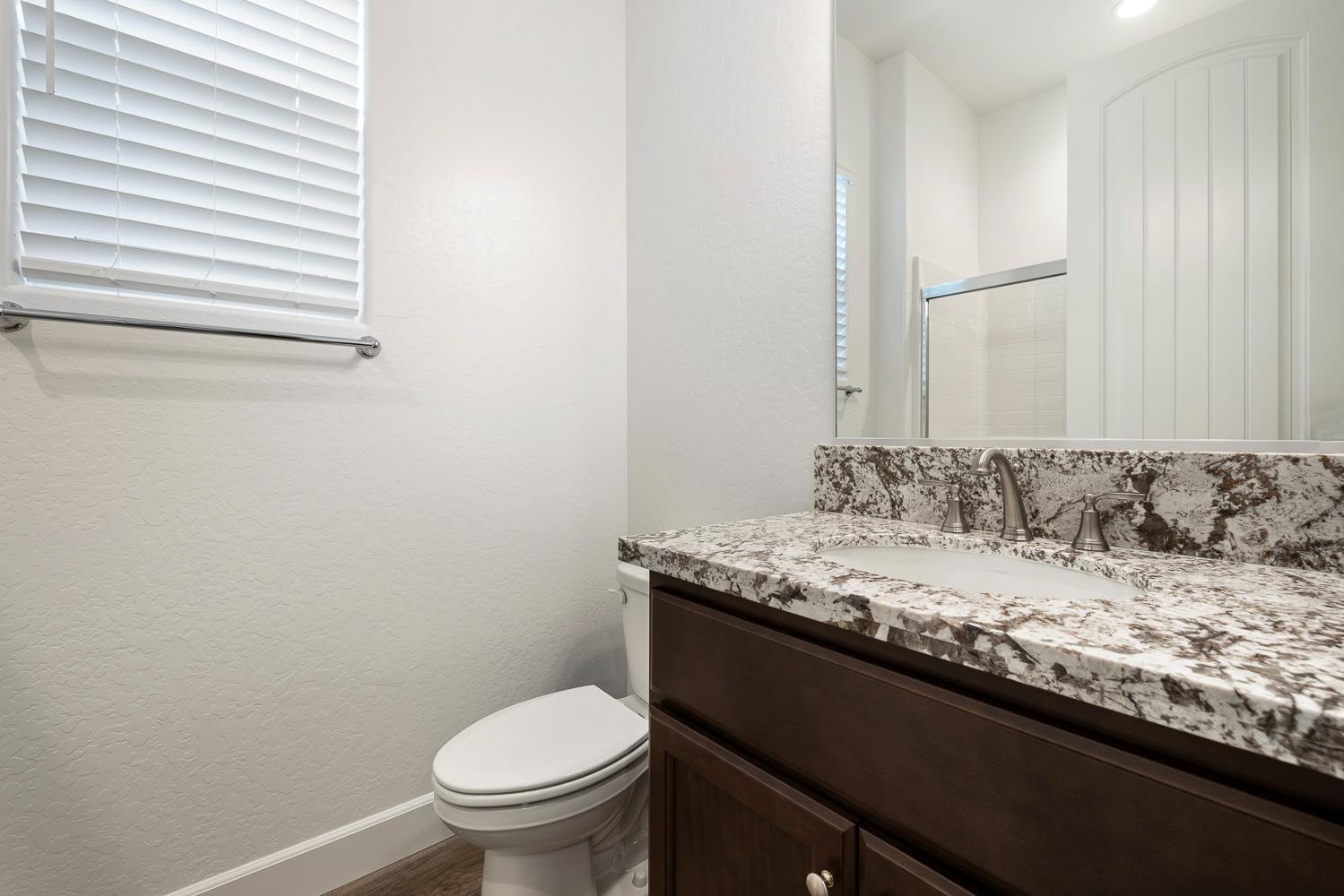 2078 N Laverne Ave, Fresno, CA 93727