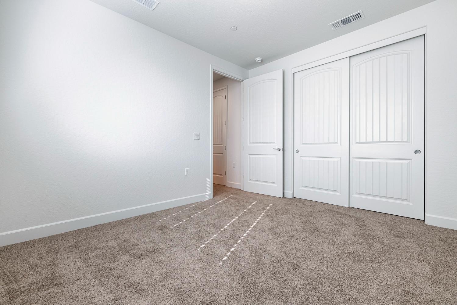 2078 N Laverne Ave, Fresno, CA 93727