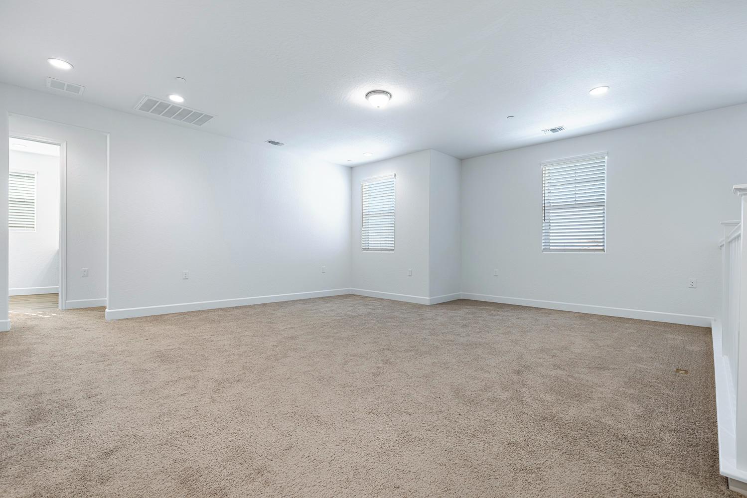 2078 N Laverne Ave, Fresno, CA 93727