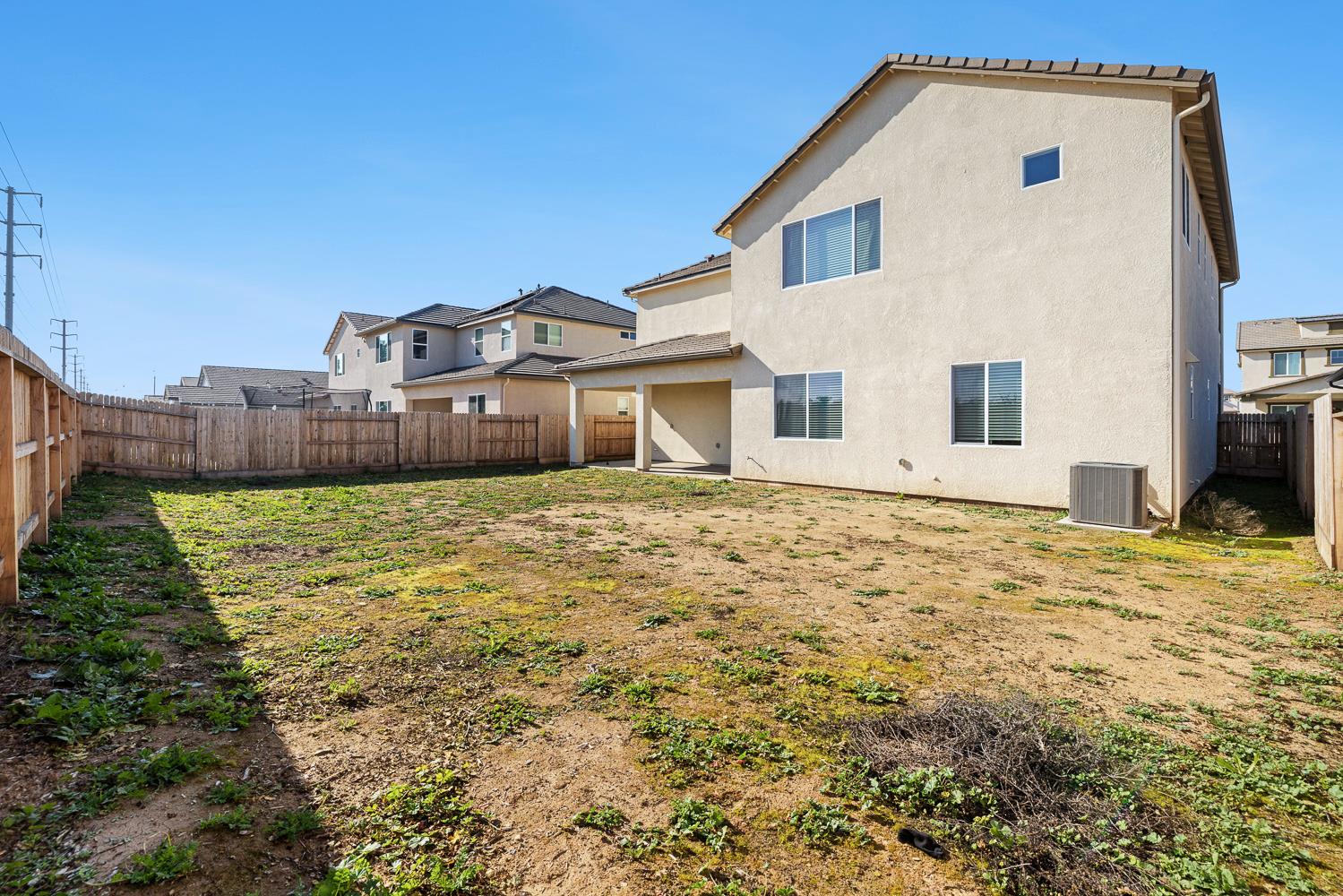 2078 N Laverne Ave, Fresno, CA 93727