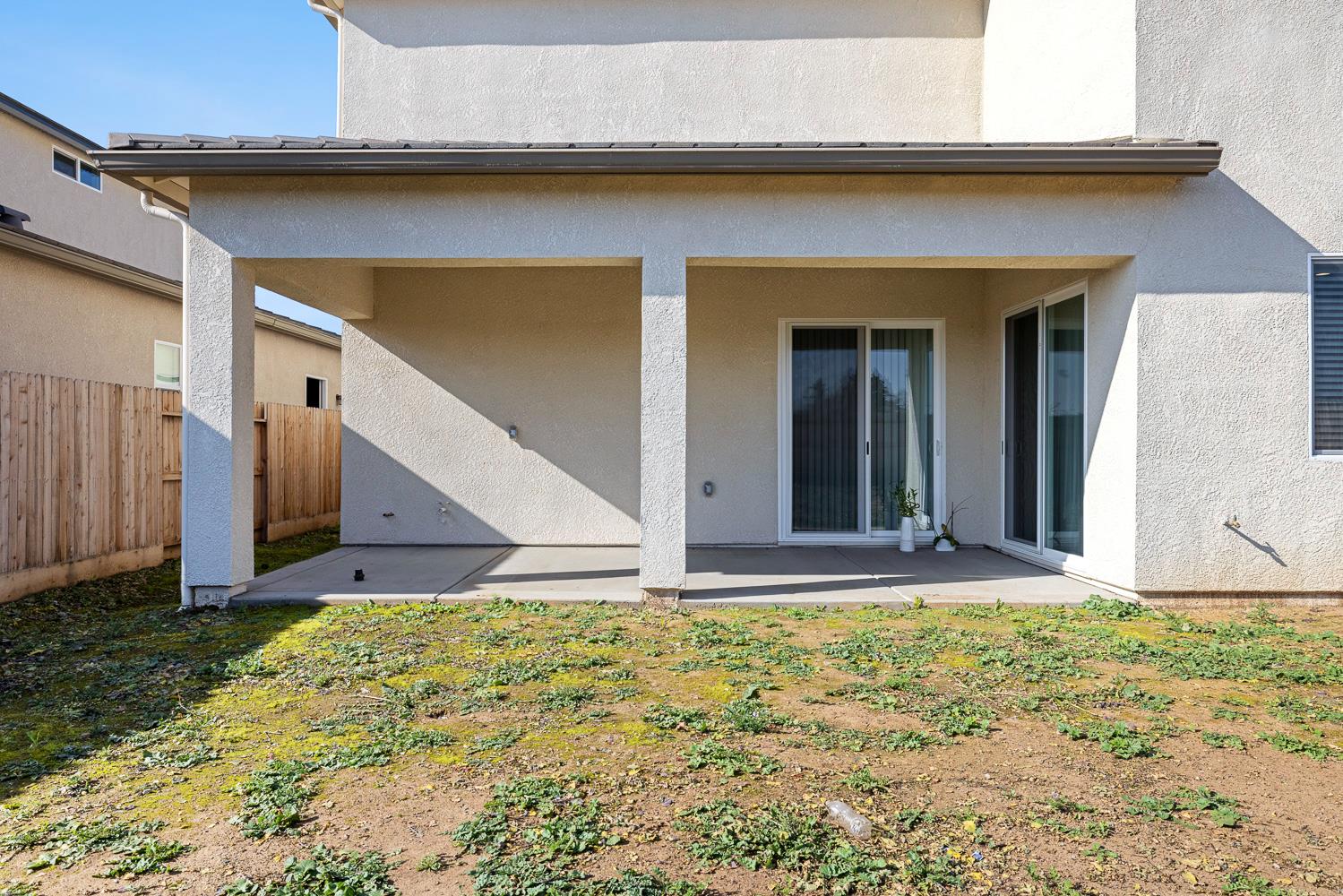 2078 N Laverne Ave, Fresno, CA 93727