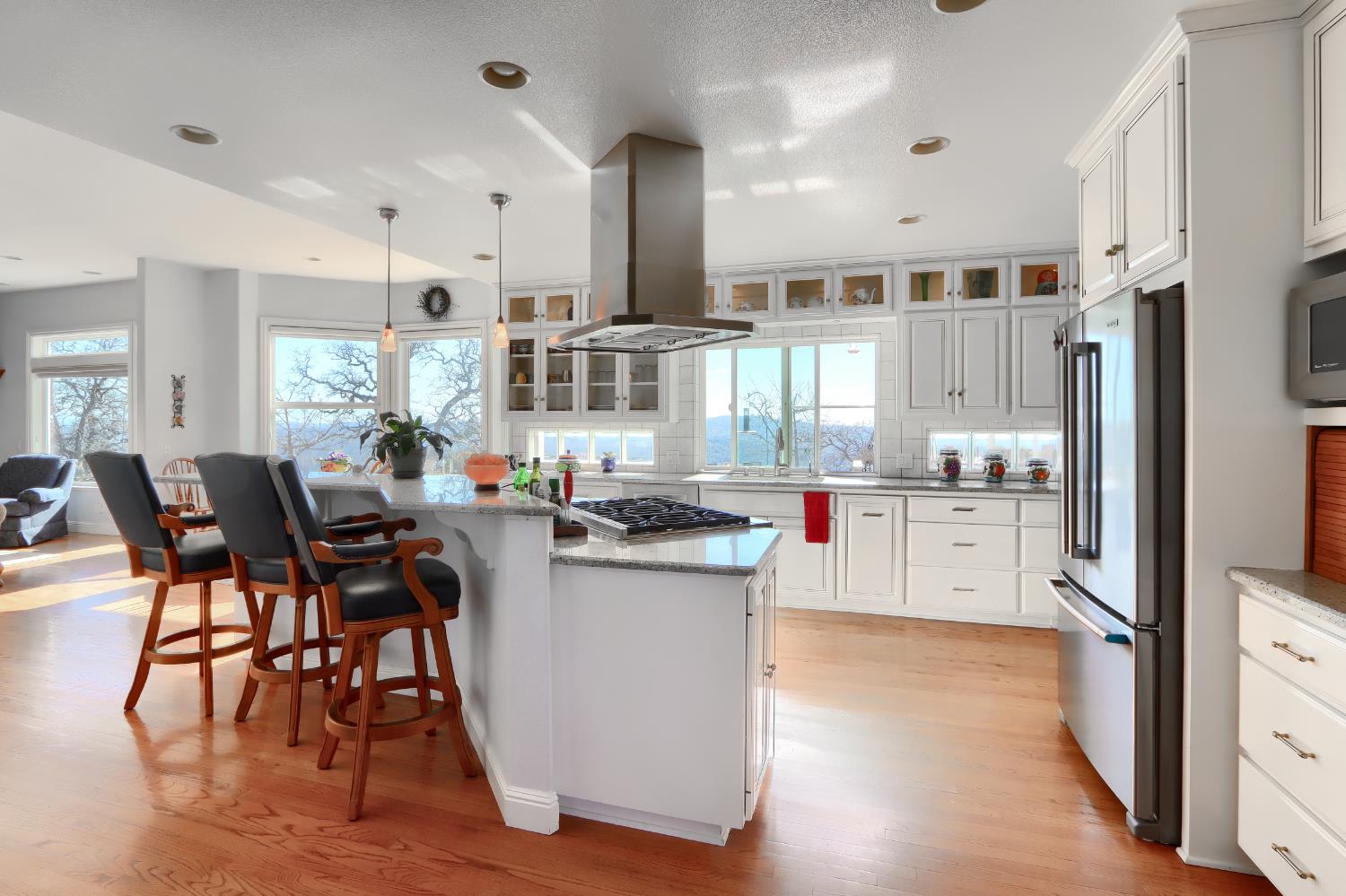 42158 John Muir Dr, Coarsegold, CA 93614