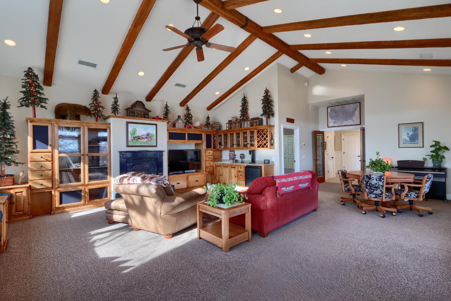 42158 John Muir Dr, Coarsegold, CA 93614