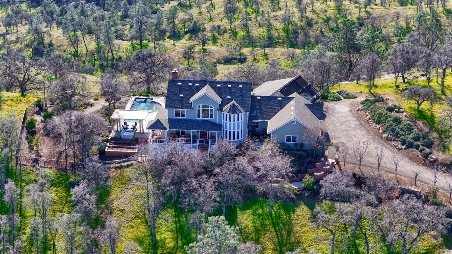 42158 John Muir Dr, Coarsegold, CA 93614