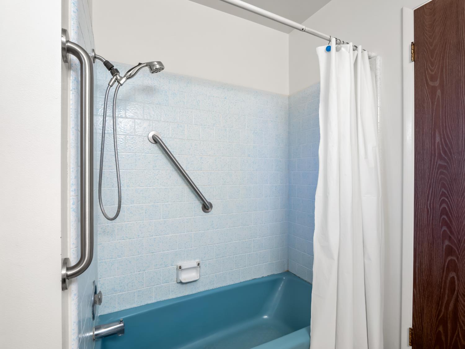 6613 N Chance Ave, Fresno, CA 93710