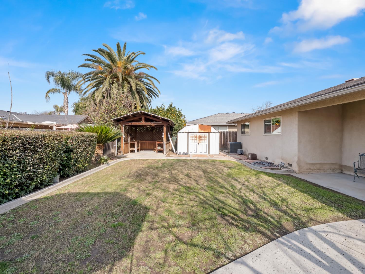 6613 N Chance Ave, Fresno, CA 93710