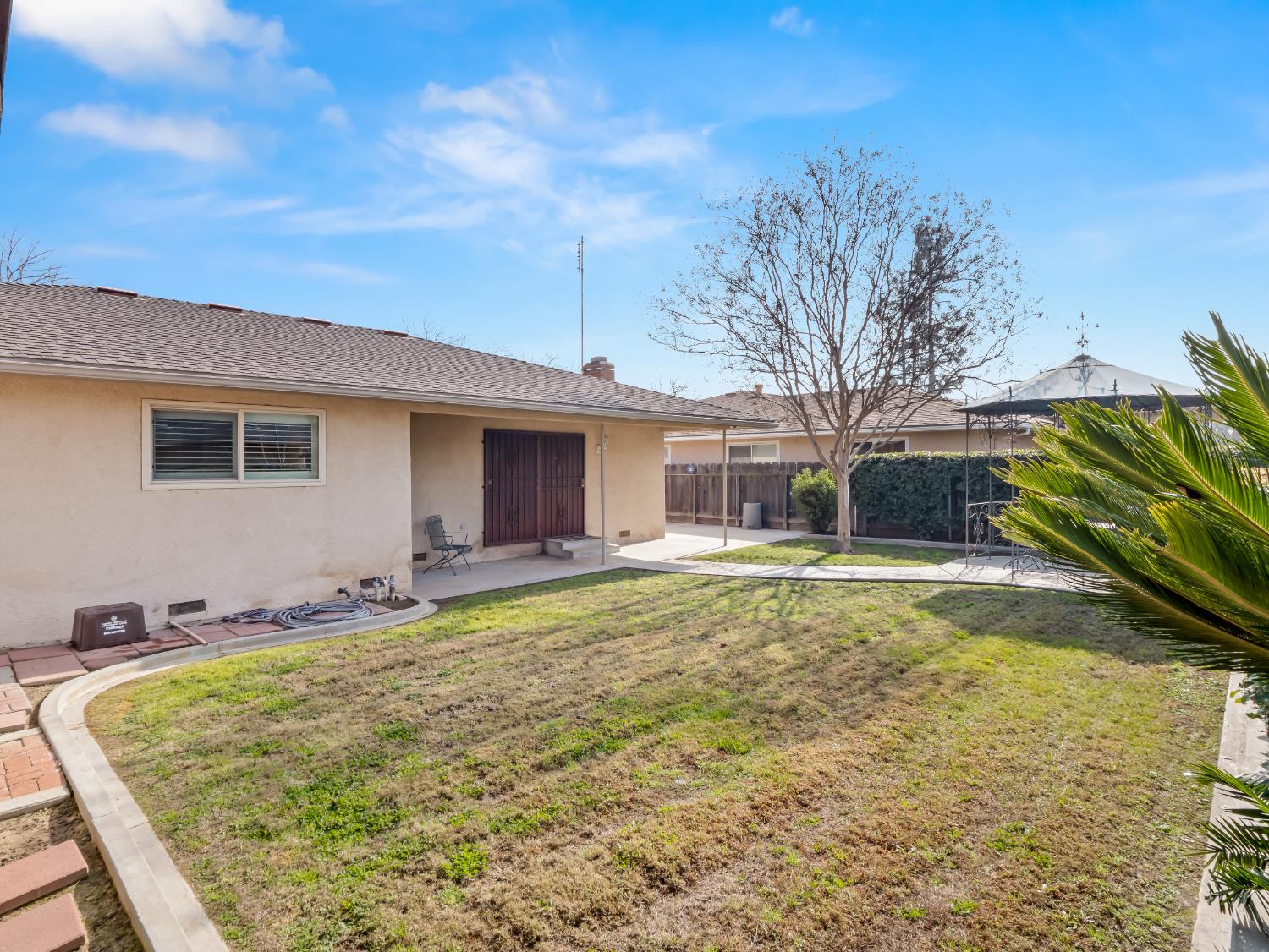 6613 N Chance Ave, Fresno, CA 93710