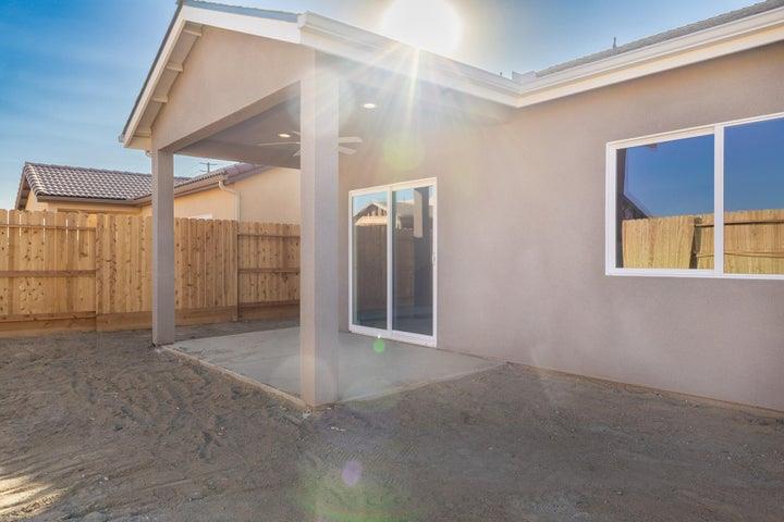 2234 S Burke St, Visalia, CA 93292