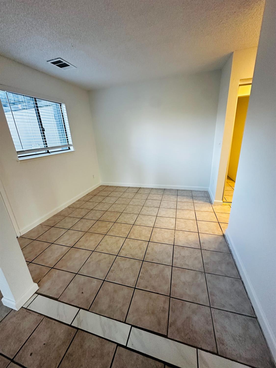 1151 S Chestnut Ave #110, Fresno, CA 93702