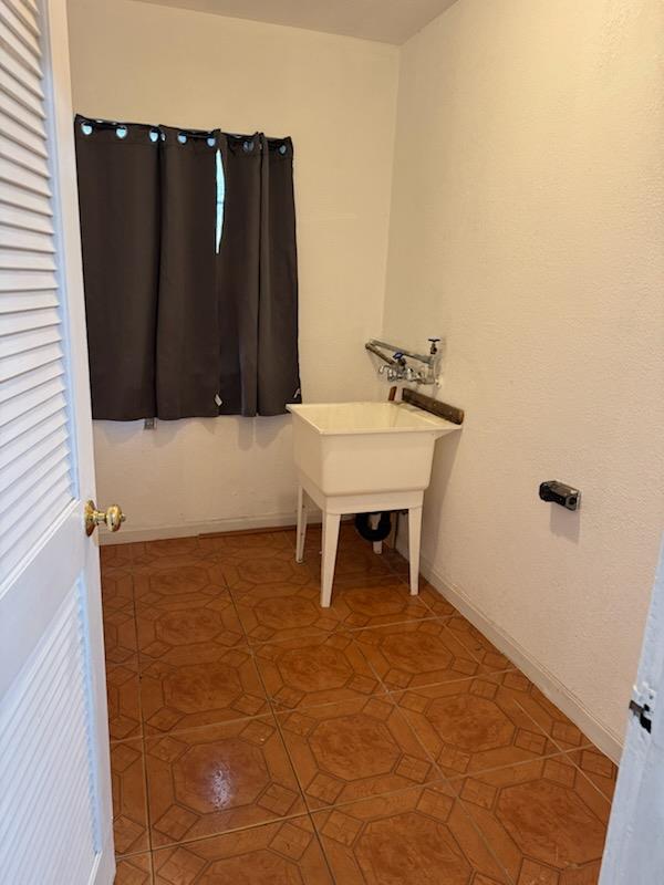 5225 E Belmont Ave, Fresno, CA 93727