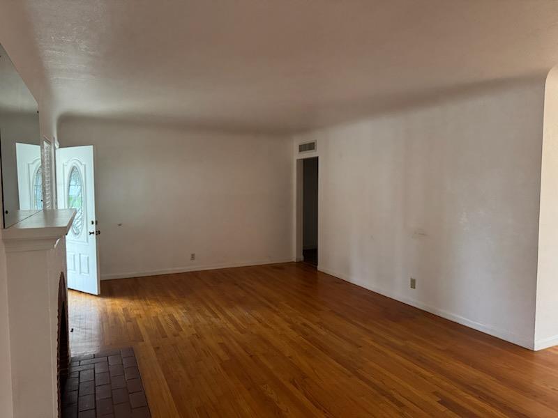 5225 E Belmont Ave, Fresno, CA 93727