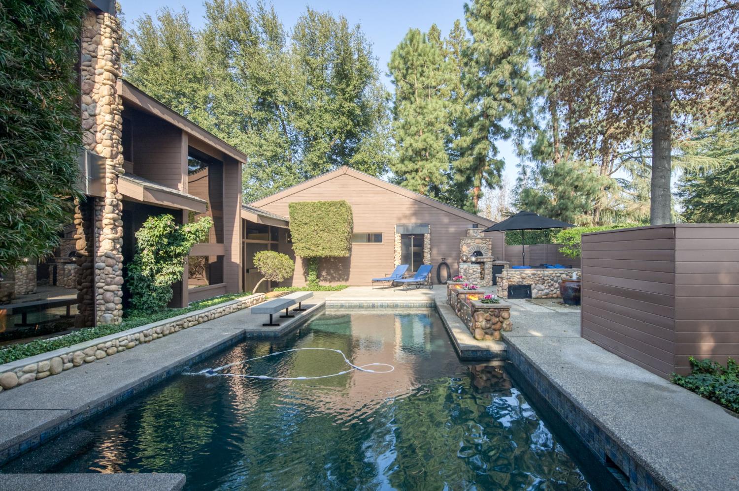 7621 N Laguna Vista Ave, Fresno, CA 93711