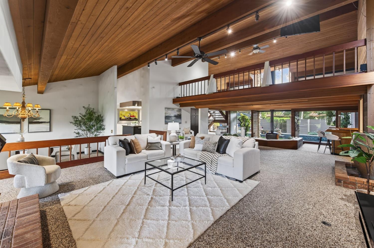 7621 N Laguna Vista Ave, Fresno, CA 93711