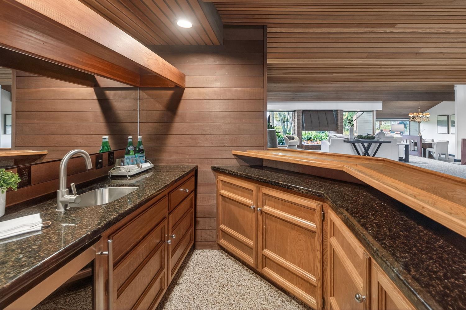 7621 N Laguna Vista Ave, Fresno, CA 93711