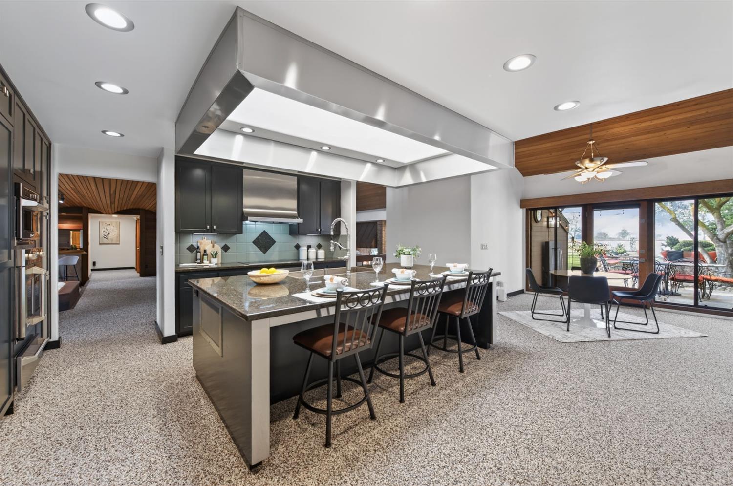 7621 N Laguna Vista Ave, Fresno, CA 93711