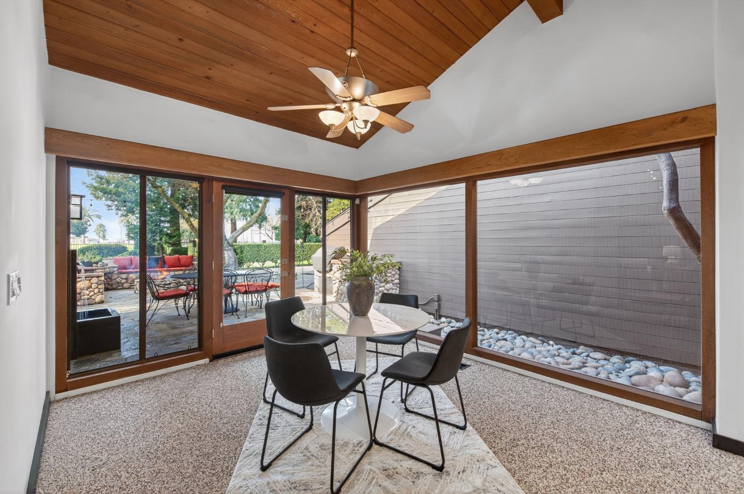 7621 N Laguna Vista Ave, Fresno, CA 93711