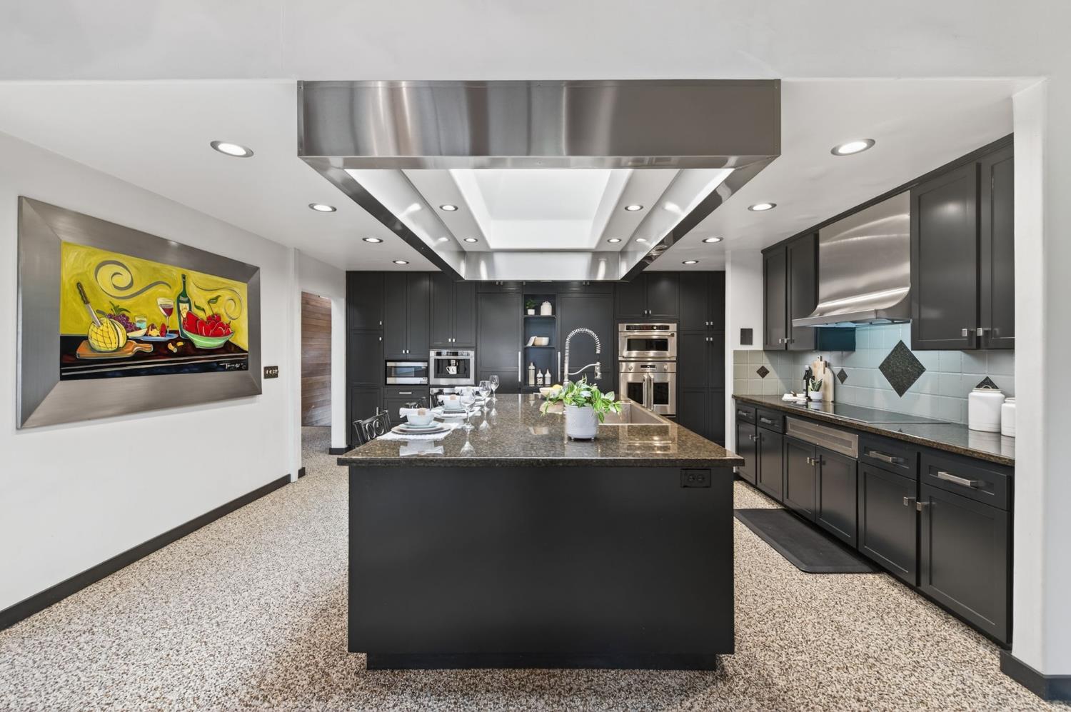 7621 N Laguna Vista Ave, Fresno, CA 93711