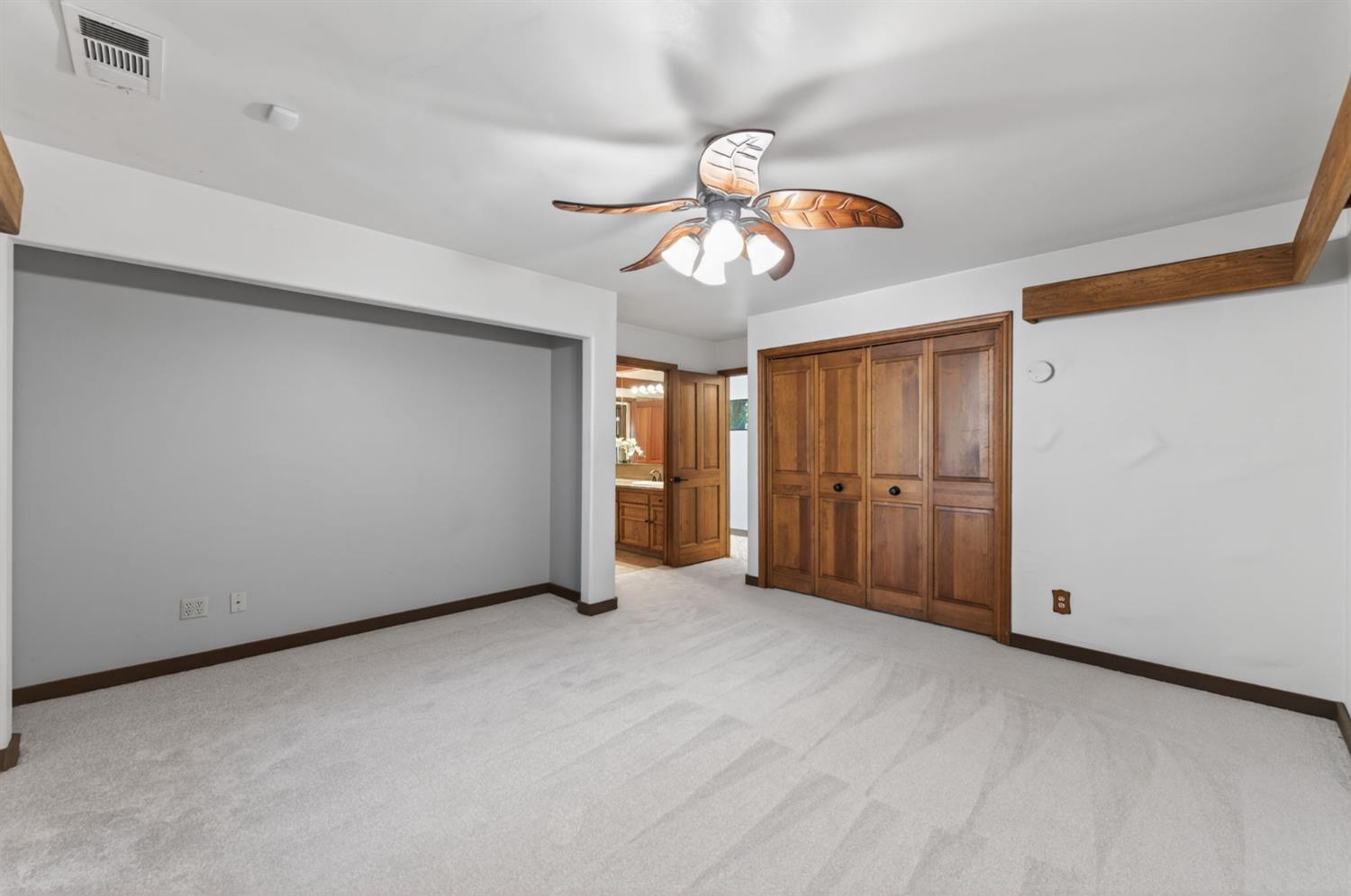 7621 N Laguna Vista Ave, Fresno, CA 93711