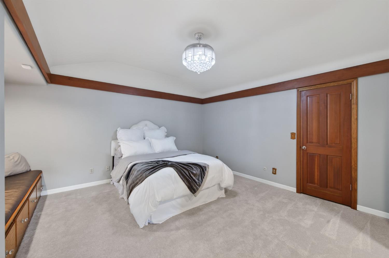 7621 N Laguna Vista Ave, Fresno, CA 93711