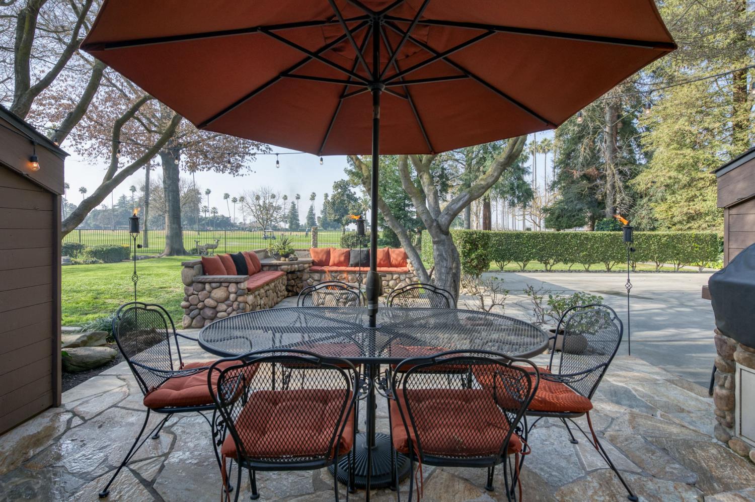 7621 N Laguna Vista Ave, Fresno, CA 93711