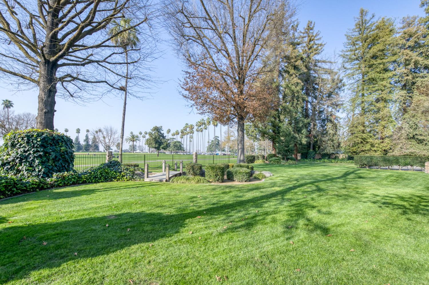 7621 N Laguna Vista Ave, Fresno, CA 93711