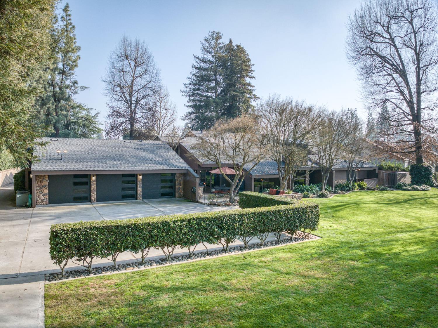 7621 N Laguna Vista Ave, Fresno, CA 93711