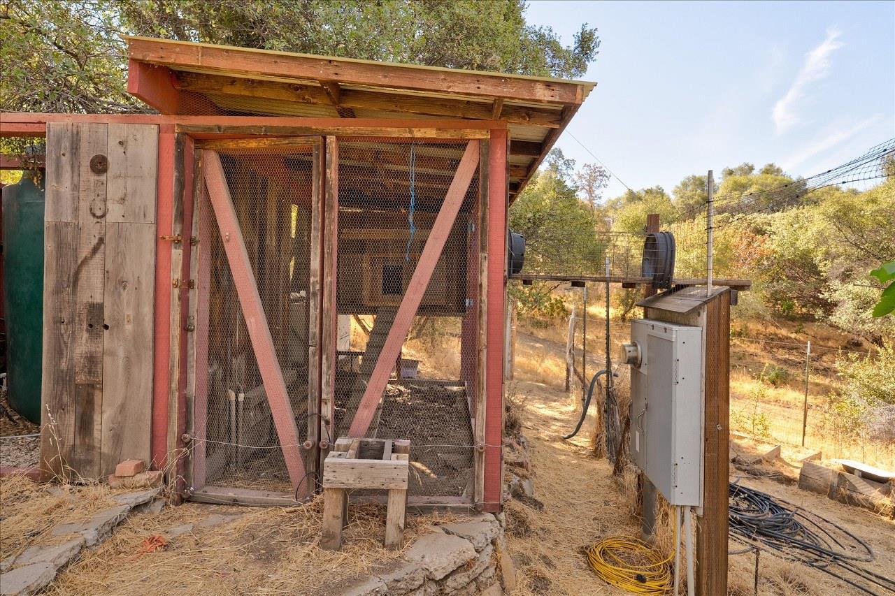 3279 Quail Run Rd, Mariposa, CA 95338