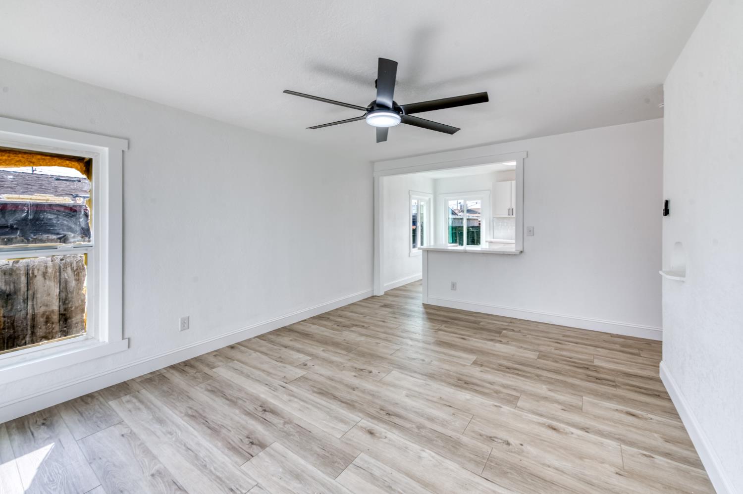 1609 1611 N 6Th St, Fresno, CA 93703