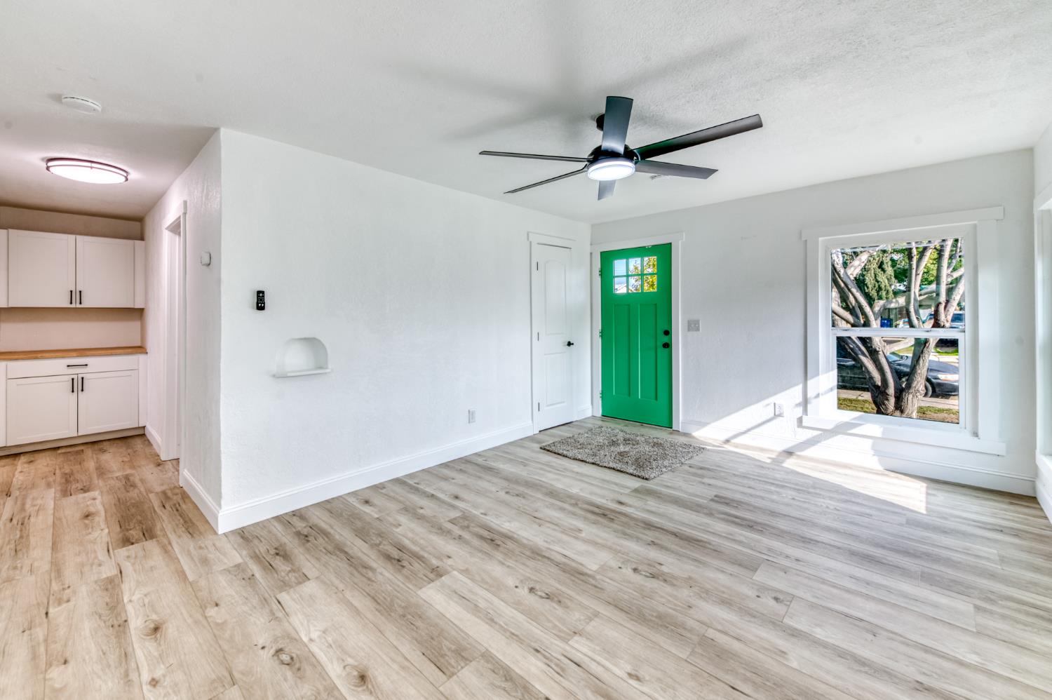 1609 1611 N 6Th St, Fresno, CA 93703