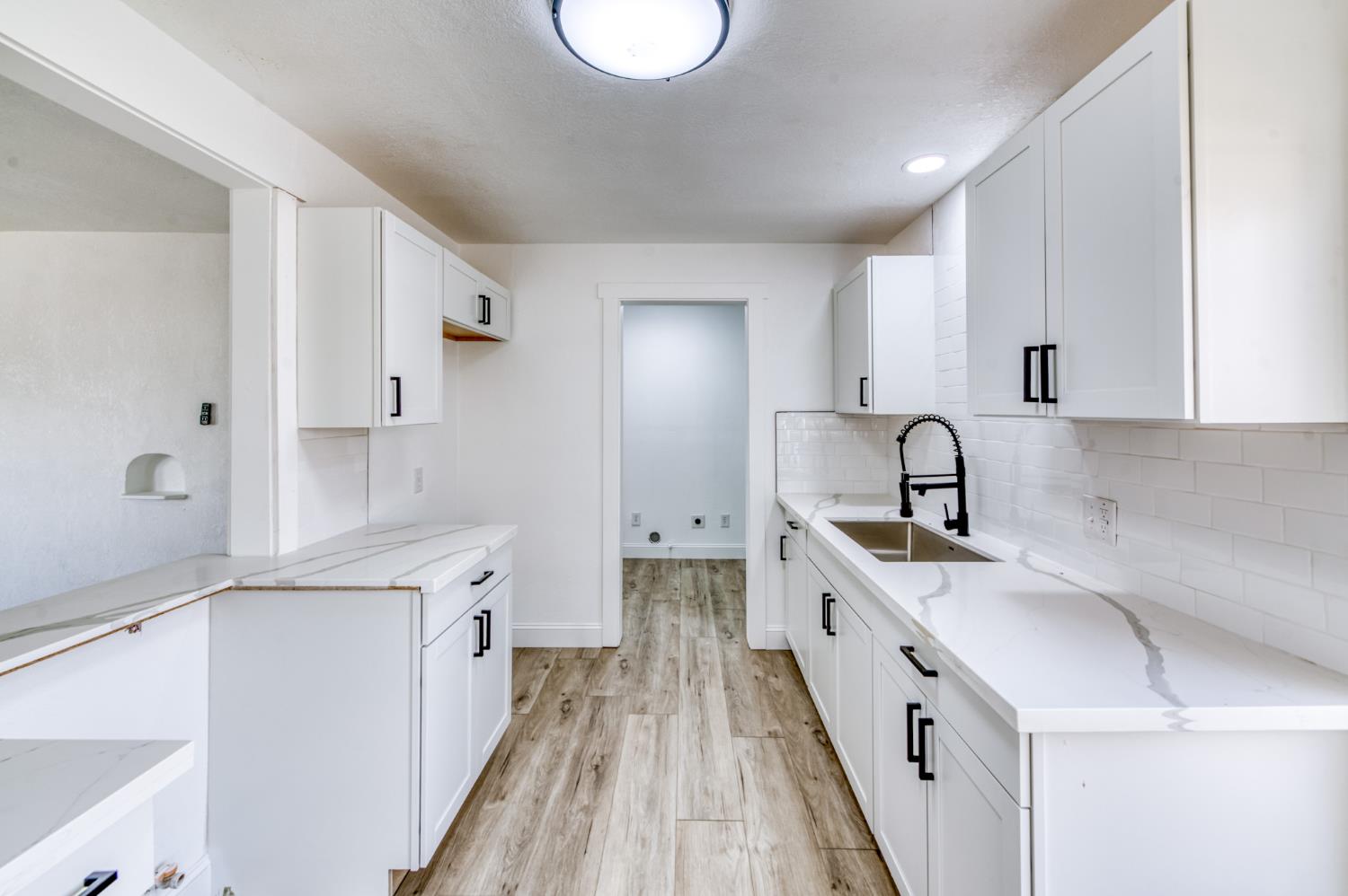 1609 1611 N 6Th St, Fresno, CA 93703