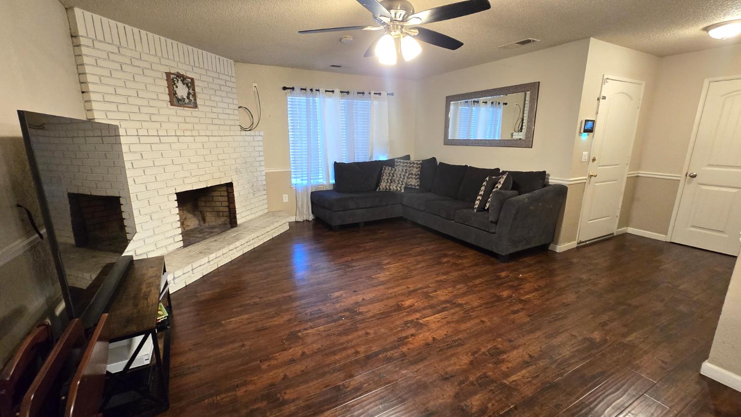 155 N Haney Ave, Reedley, CA 93654