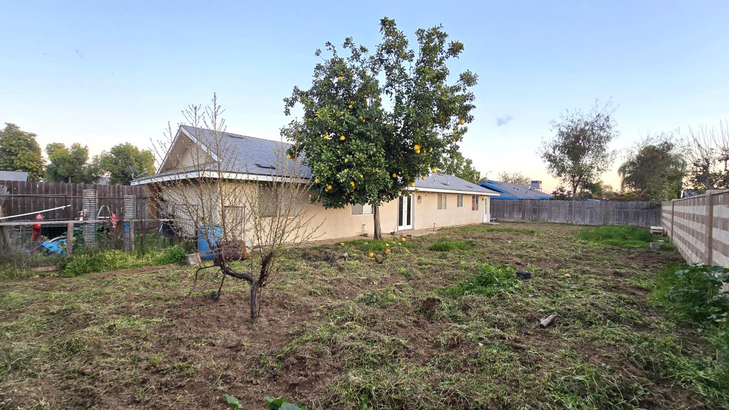 155 N Haney Ave, Reedley, CA 93654