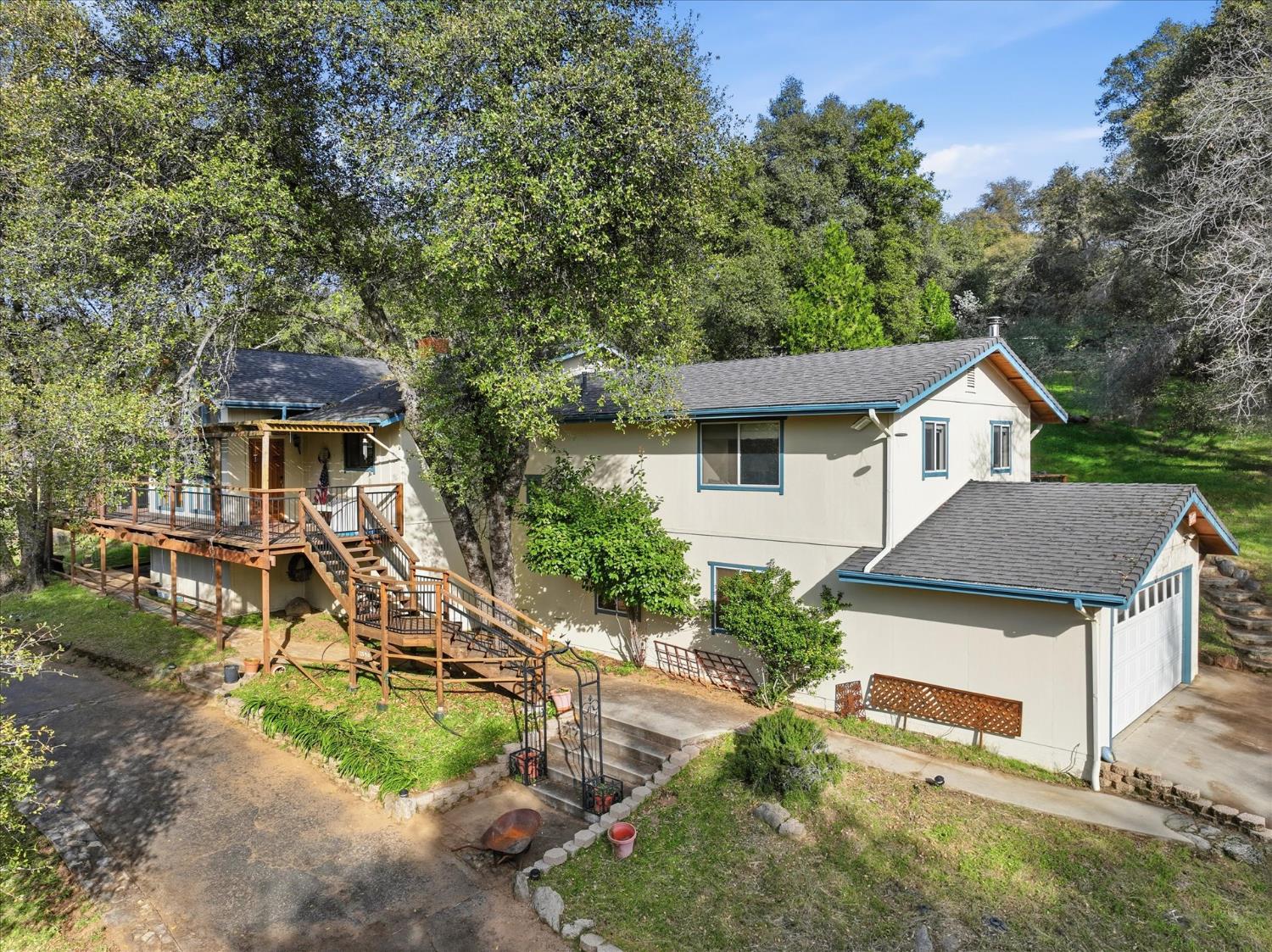 51590 Coyote Ridge Rd, Oakhurst, CA 93644
