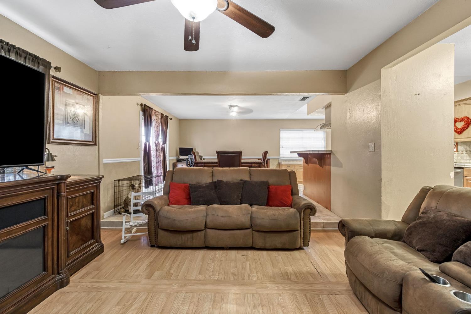 3849 N Stanford Ave, Fresno, CA 93727