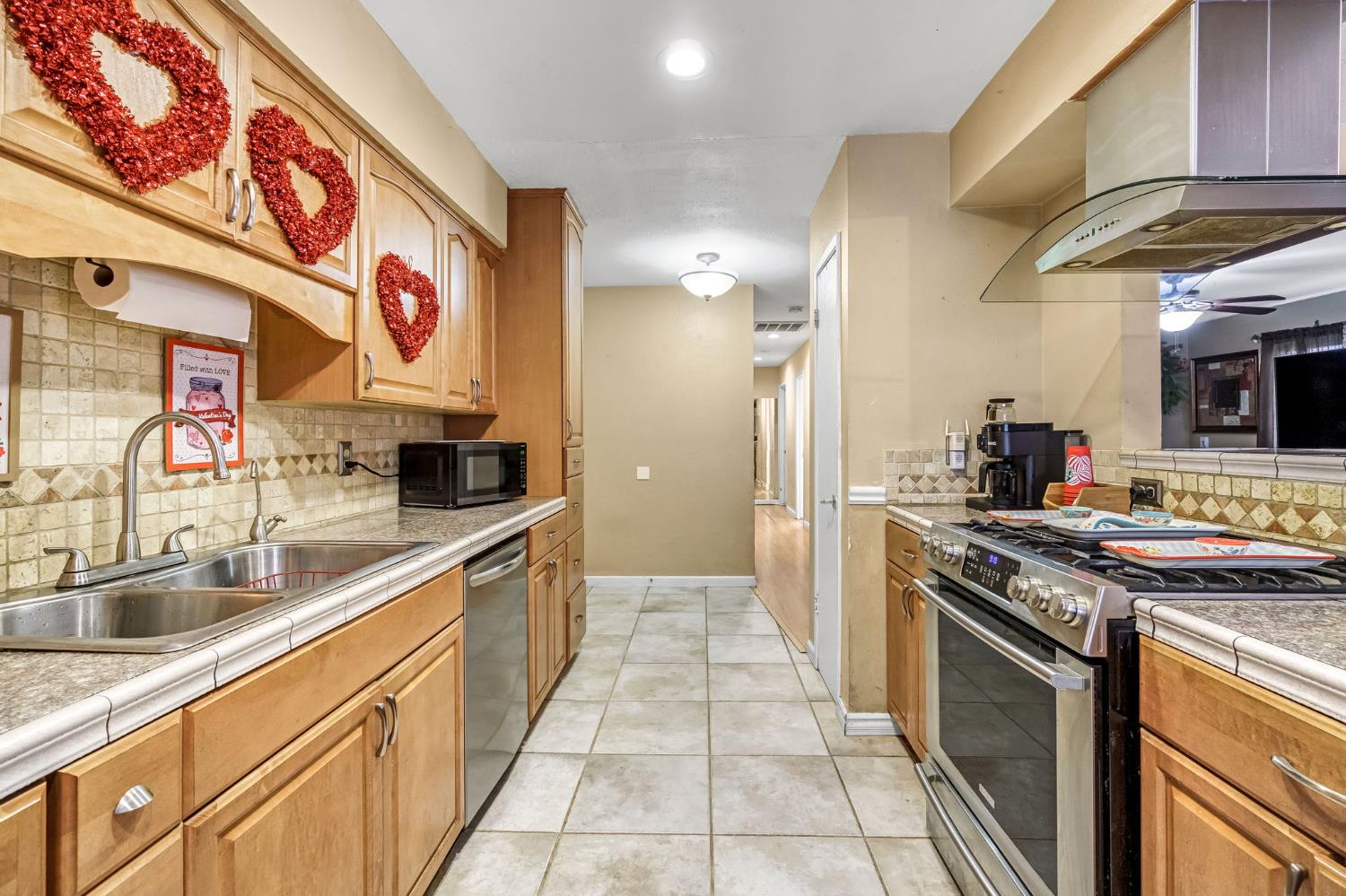 3849 N Stanford Ave, Fresno, CA 93727